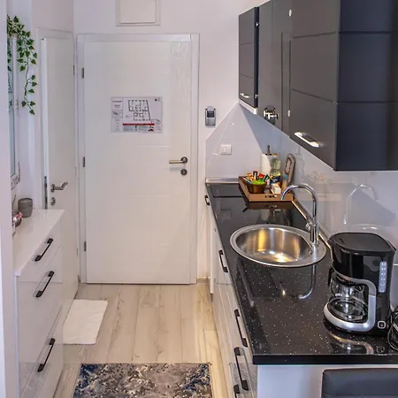 Fit Apartment